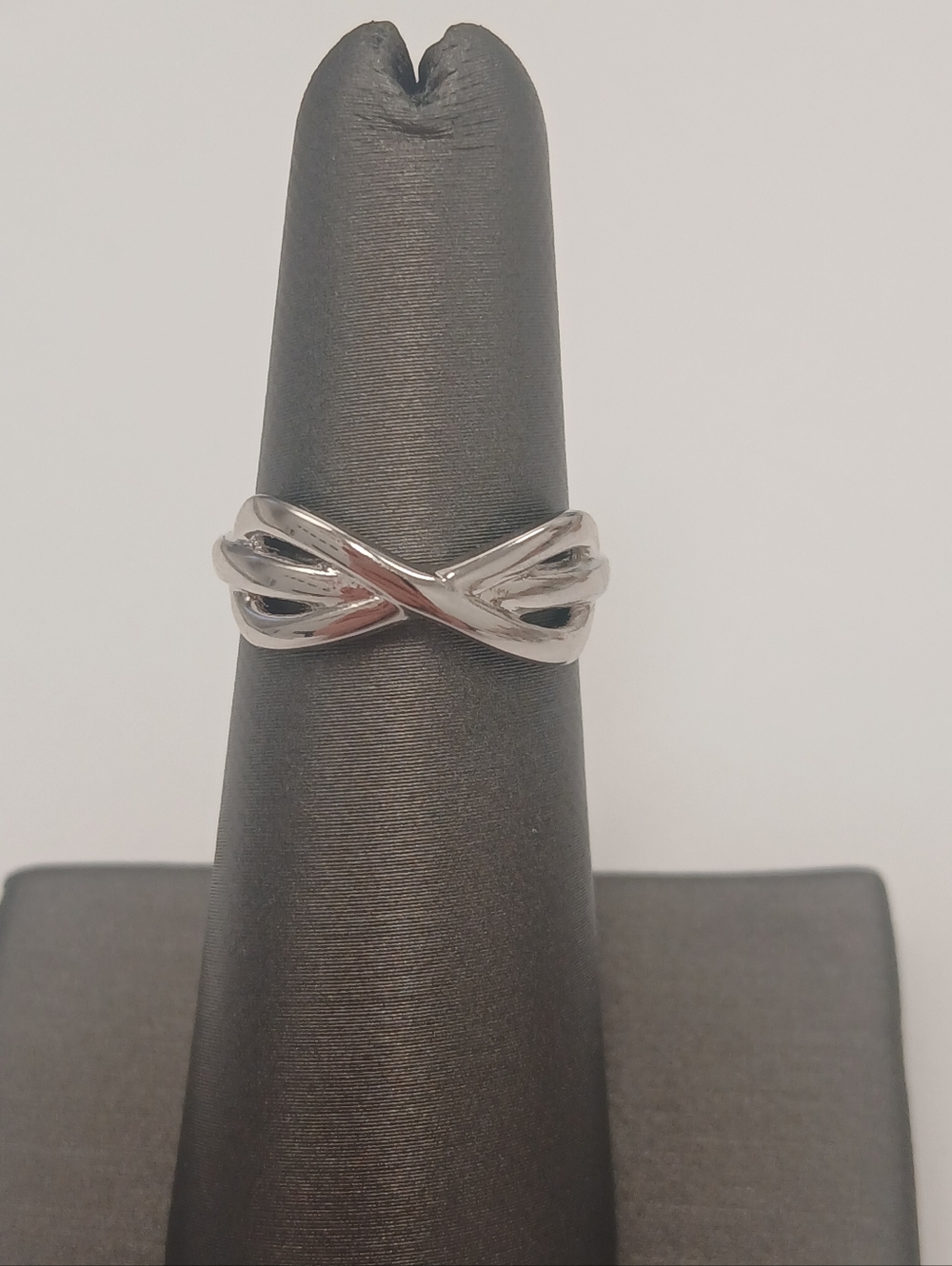 NEW! White Gold Filled Silver Infinity Twist Band Ring Size 5 Small